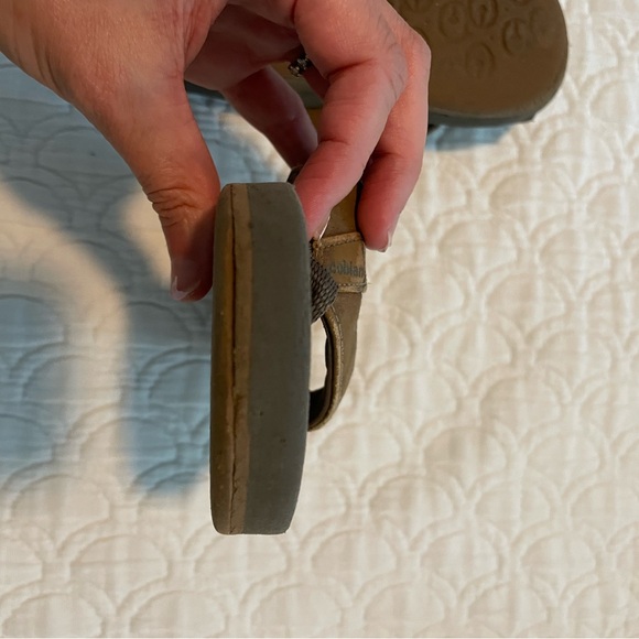 Toddler Brown Cobian Flip Flops size age 5-6 - Picture 2 of 4